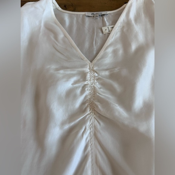 MADEWELL White blouse Brushed Ruched-Front Top Minimalist Lightweight Layering - Picture 7 of 10
